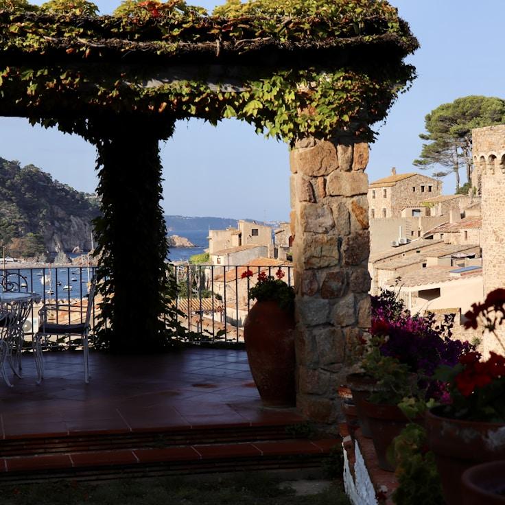 Outdoor terrace seating suitable for families in Zurich